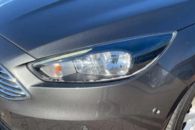 Ford Focus (2018) thumbnail 30