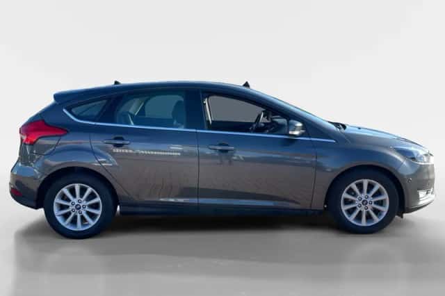 Ford Focus (2018) thumbnail 4