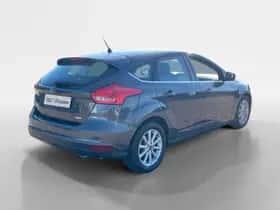 Ford Focus (2018) thumbnail 5