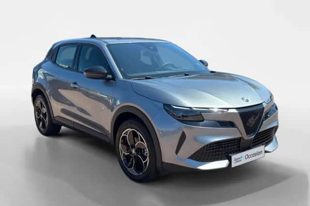 Alfa Romeo Junior (2025) thumbnail 3