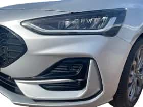 Ford Focus (2022) thumbnail 30