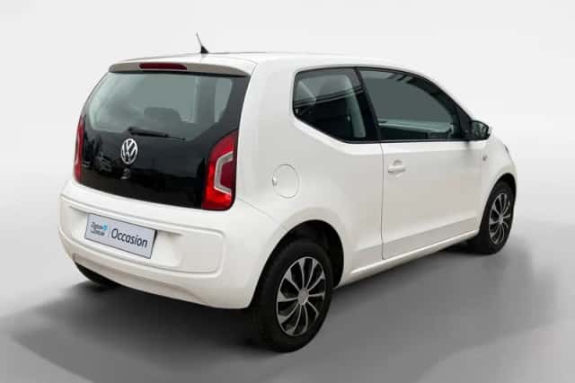 Volkswagen Up! (2016) thumbnail 5