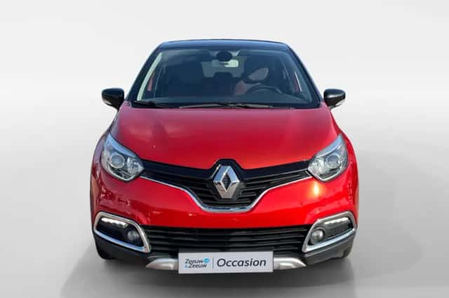 Renault Captur (2015) thumbnail 2