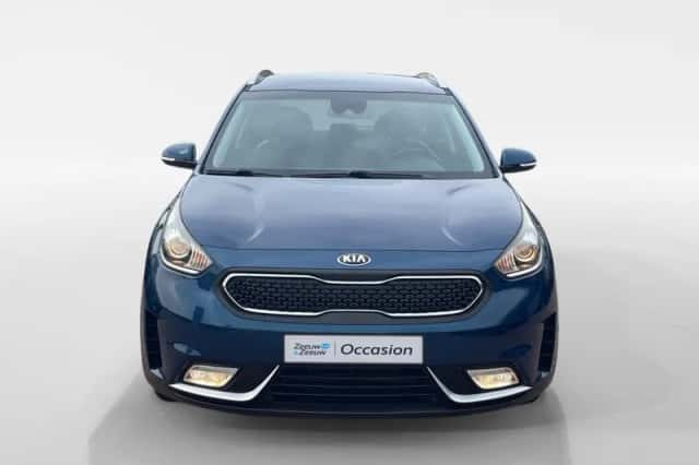 Kia Niro (2017) thumbnail 2