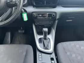 Toyota Yaris (2025) thumbnail 8
