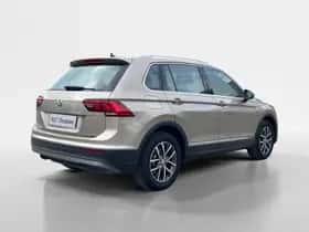 Volkswagen Tiguan (2016) thumbnail 2