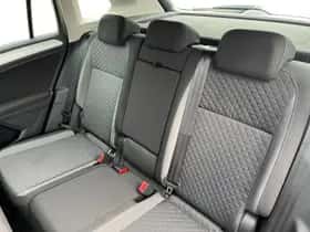 Volkswagen Tiguan (2016) thumbnail 25