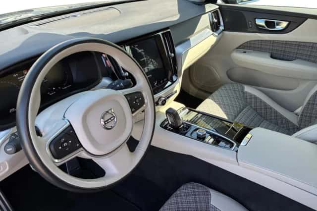 Volvo V60 (2020) thumbnail 16