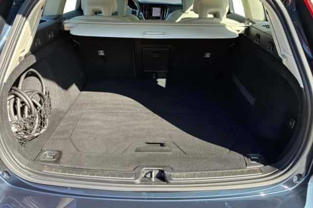 Volvo V60 (2020) thumbnail 10
