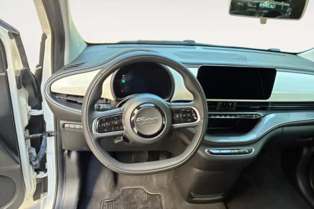 Fiat 500 (2023) thumbnail 15