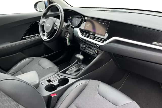Kia Niro (2022) thumbnail 3