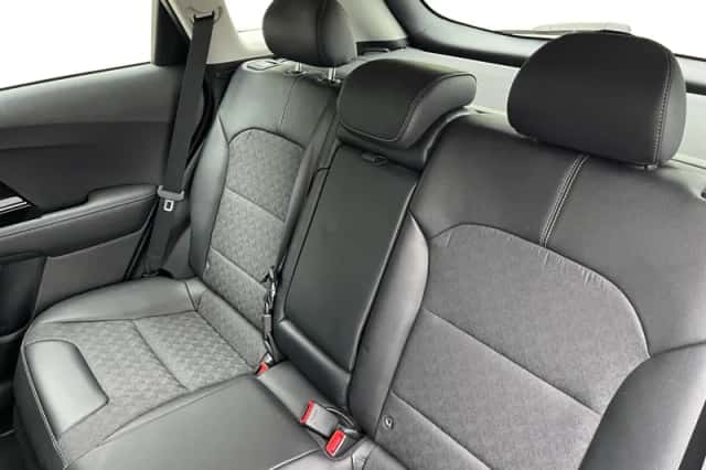 Kia Niro (2022) thumbnail 24