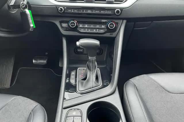 Kia Niro (2022) thumbnail 8