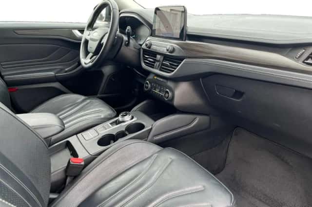 Ford Focus (2019) thumbnail 3