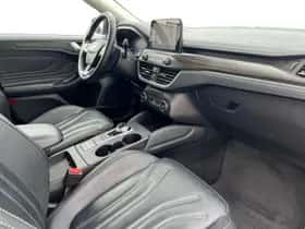 Ford Focus (2019) thumbnail 3