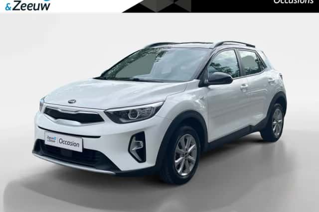 Kia Stonic (2021) thumbnail 1