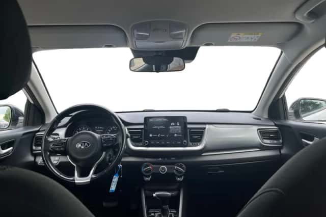 Kia Stonic (2021) thumbnail 14