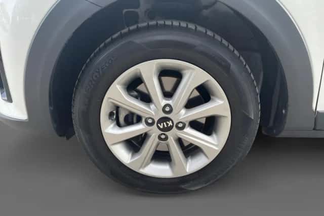 Kia Stonic (2021) thumbnail 16