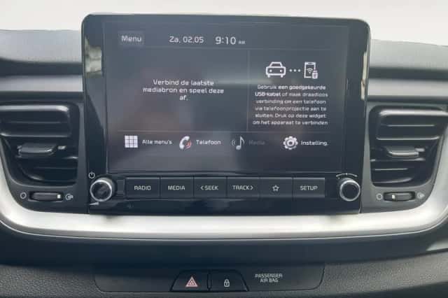 Kia Stonic (2021) thumbnail 24