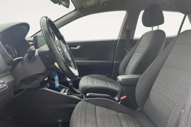 Kia Stonic (2021) thumbnail 5