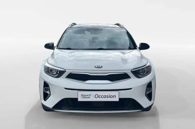 Kia Stonic (2021) thumbnail 7