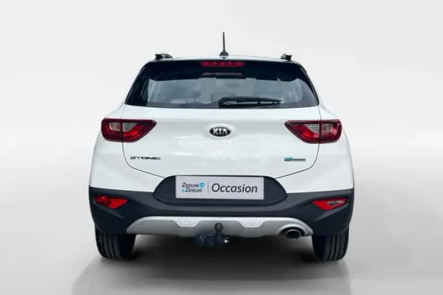 Kia Stonic (2021) thumbnail 9