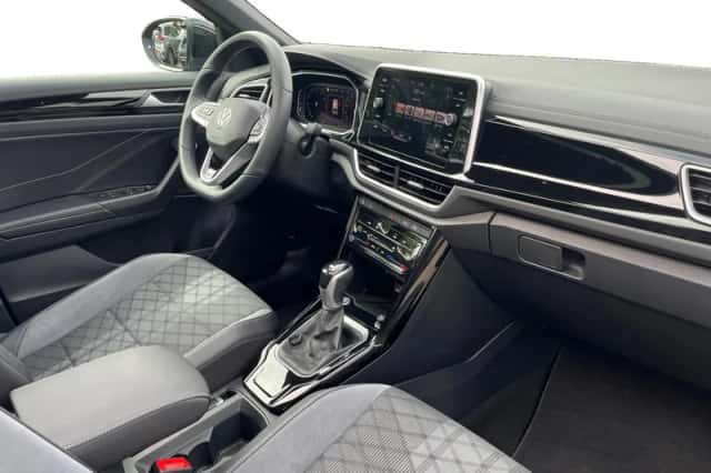 Volkswagen T-Roc (2025) thumbnail 3