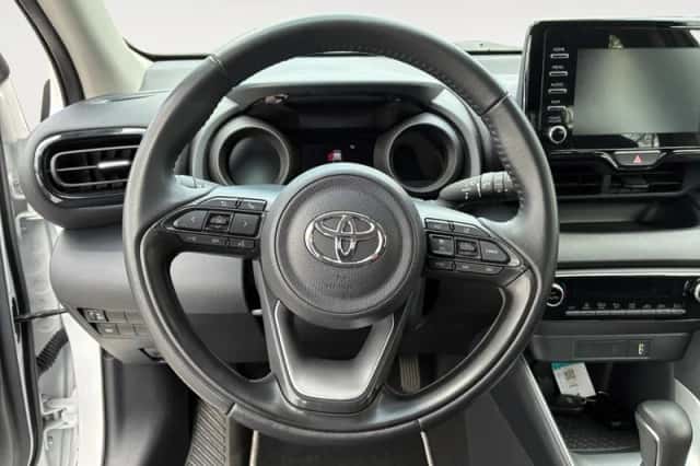 Toyota Yaris (2021) thumbnail 19