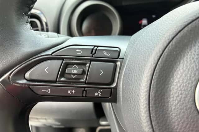 Toyota Yaris (2021) thumbnail 20