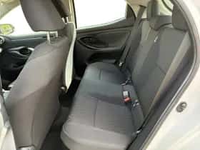 Toyota Yaris (2021) thumbnail 6