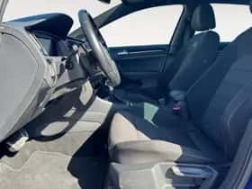 Volkswagen Golf (2019) thumbnail 5