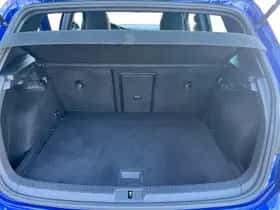 Volkswagen Golf (2019) thumbnail 10