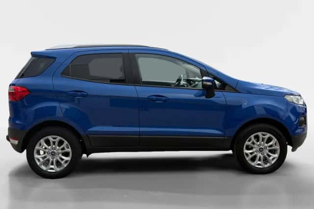 Ford EcoSport (2016) thumbnail 4