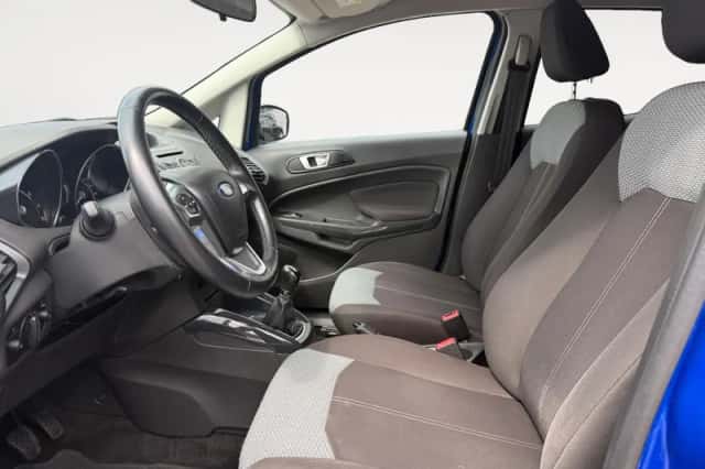 Ford EcoSport (2016) thumbnail 5