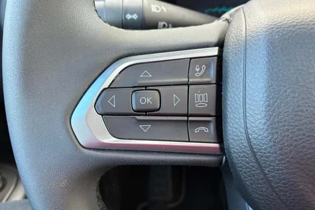 Jeep Renegade (2025) thumbnail 20