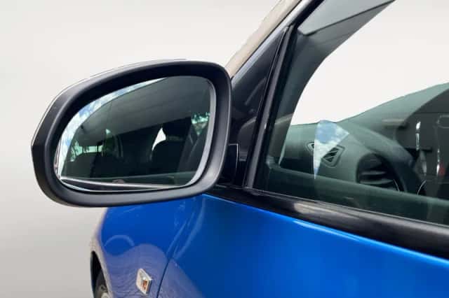 Opel Adam (2015) thumbnail 11