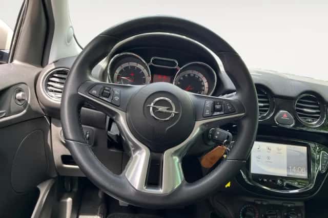 Opel Adam (2015) thumbnail 15