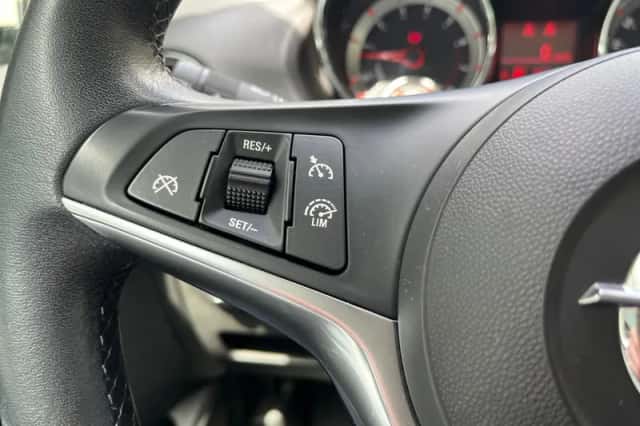 Opel Adam (2015) thumbnail 16