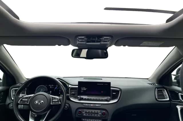Kia Ceed Sportswagon (2021) thumbnail 13