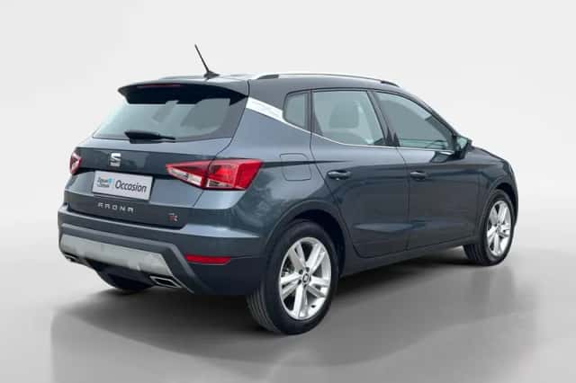 SEAT Arona (2021) thumbnail 2