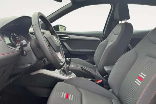 SEAT Arona (2021) thumbnail 5