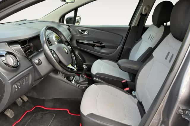 Renault Captur (2016) thumbnail 5