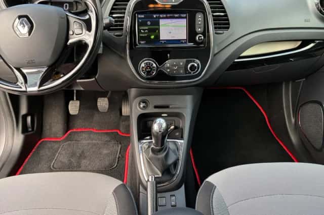 Renault Captur (2016) thumbnail 8