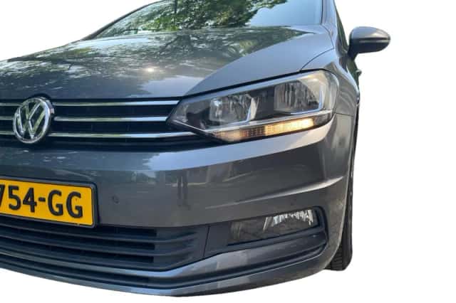 Volkswagen Touran (2019) thumbnail 17