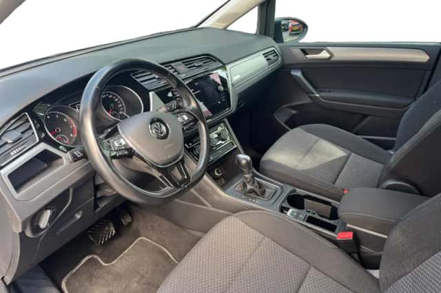 Volkswagen Touran (2019) thumbnail 18