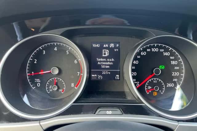Volkswagen Touran (2019) thumbnail 22