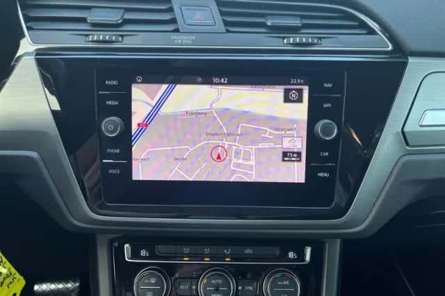 Volkswagen Touran (2019) thumbnail 24