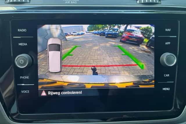 Volkswagen Touran (2019) thumbnail 26