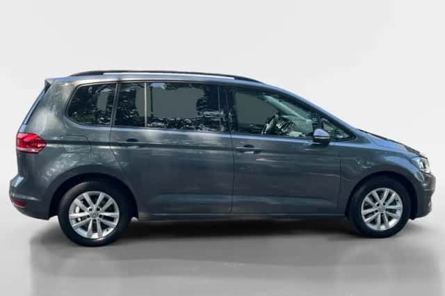Volkswagen Touran (2019) thumbnail 4