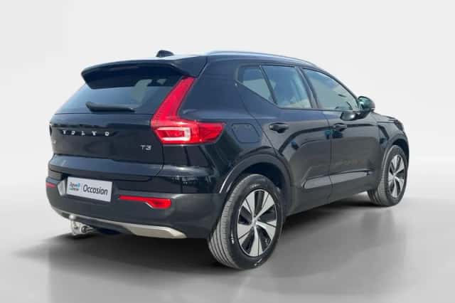 Volvo XC40 (2021) thumbnail 2
